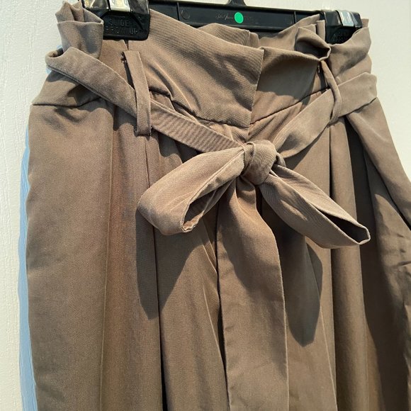 Socialite Paperbag Trousers - Picture 4 of 7